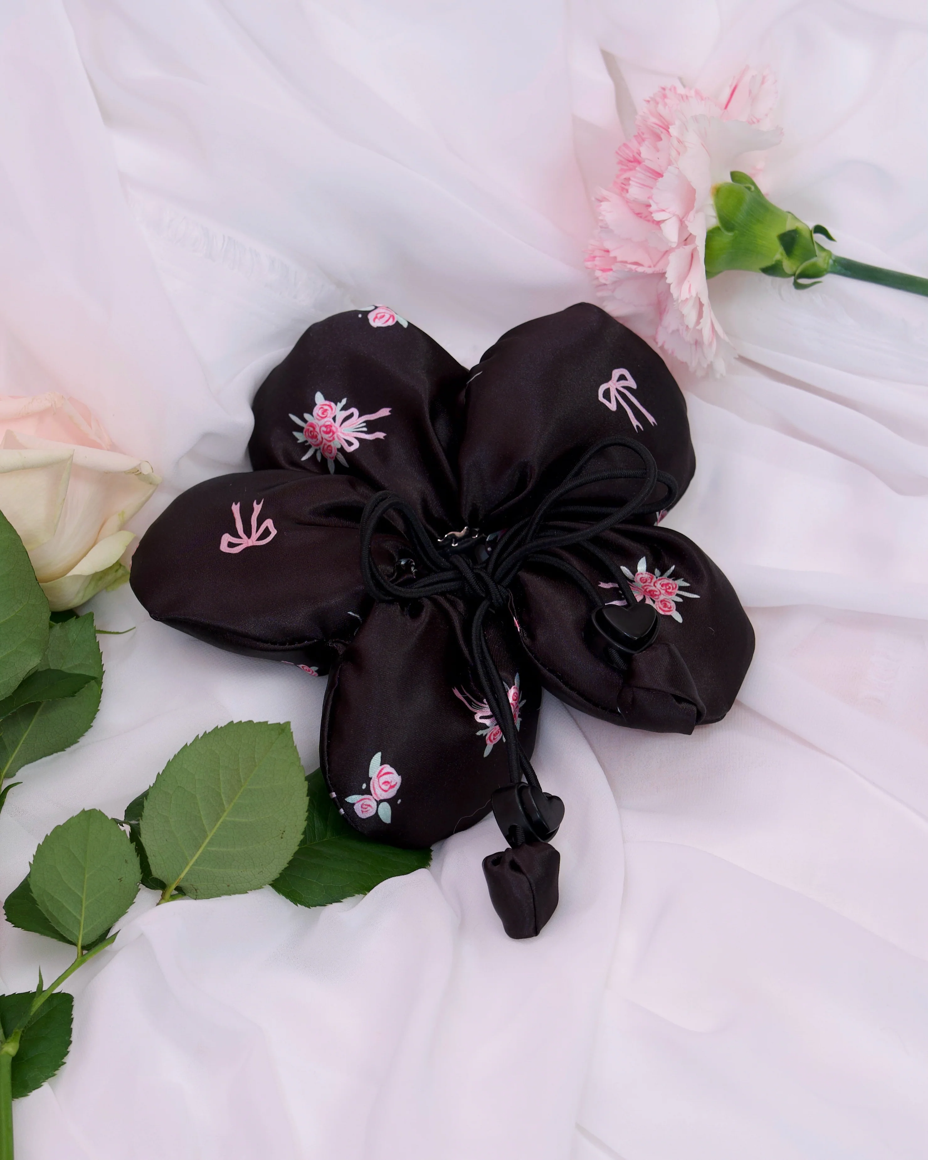 Your Little Flower Scrunchie - Black - Image 4