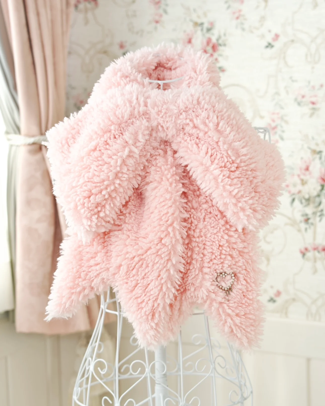 Fluffy Ribbon Scarf PINK - Image 6