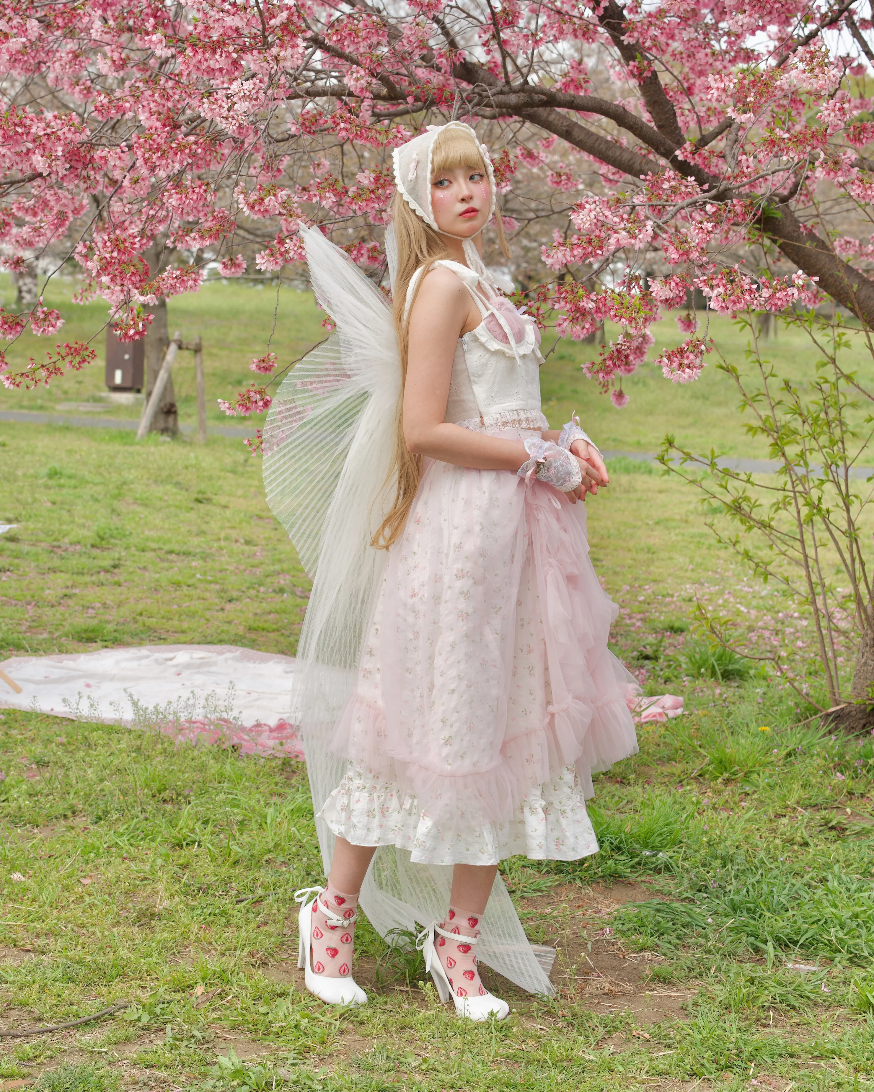 Lover’s Veil Skirt White - Image 2