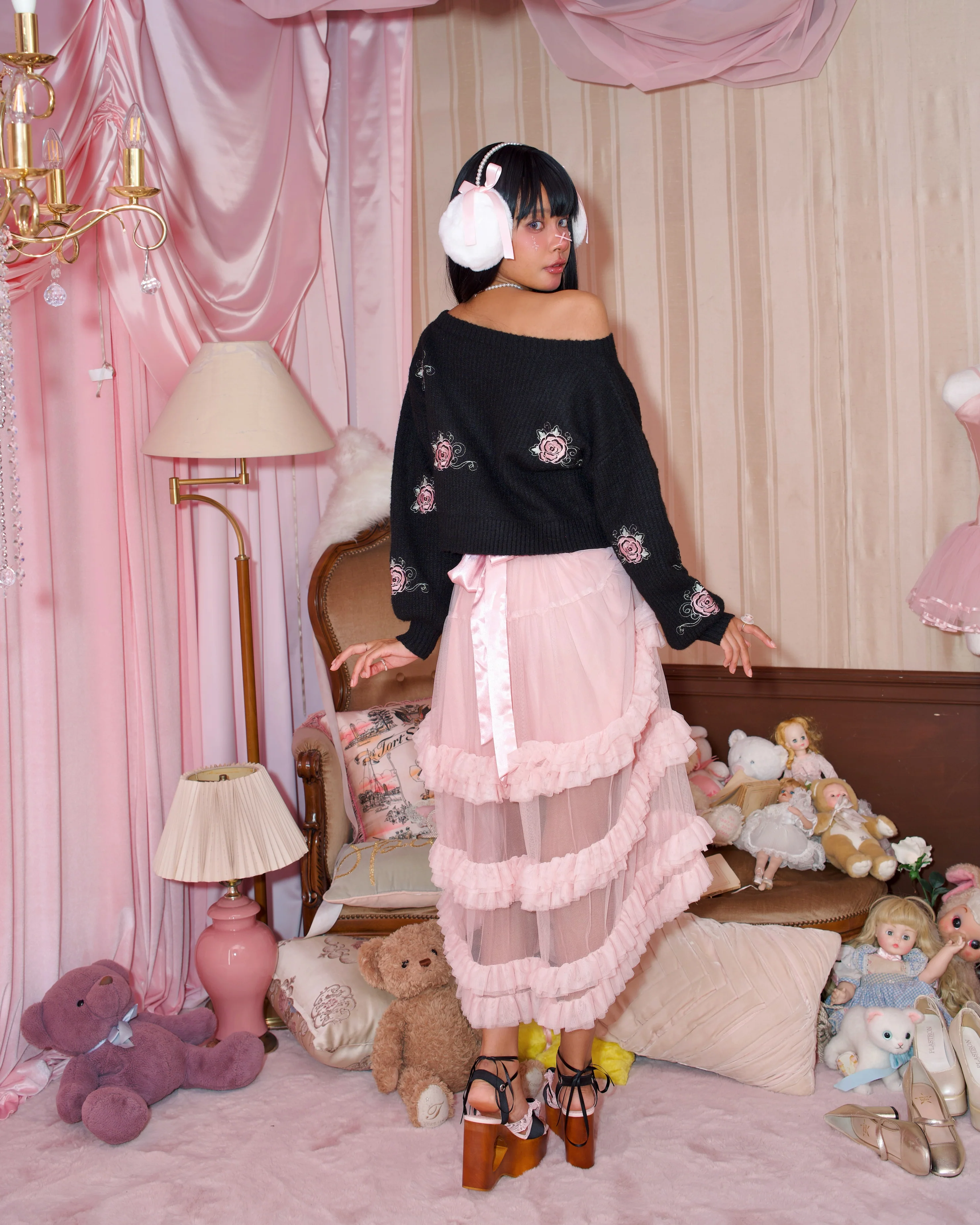 Dreamy Rose Off-Shoulder Jumper - Black - Image 5