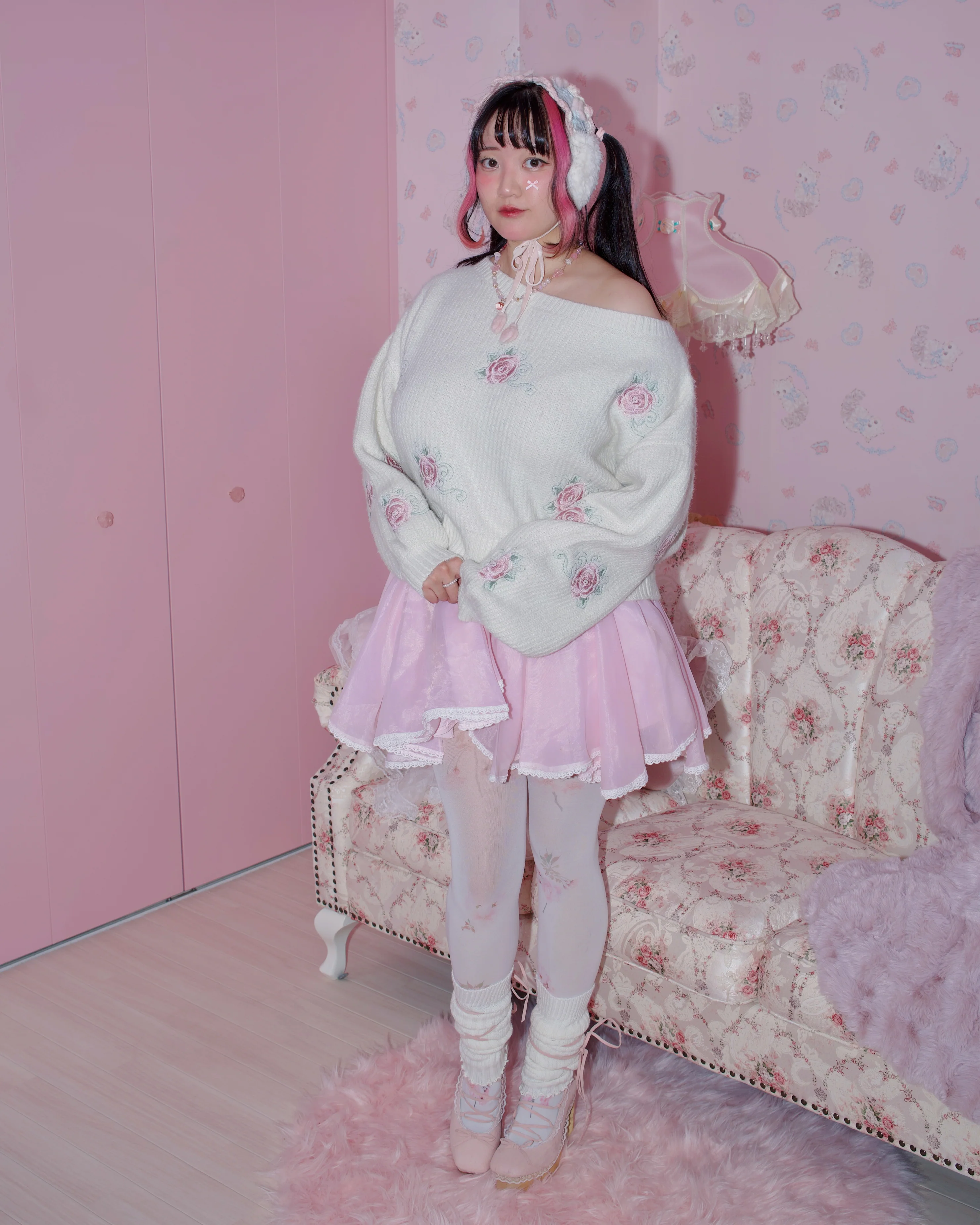 Dreamy Rose Off-Shoulder Jumper - White - Image 4