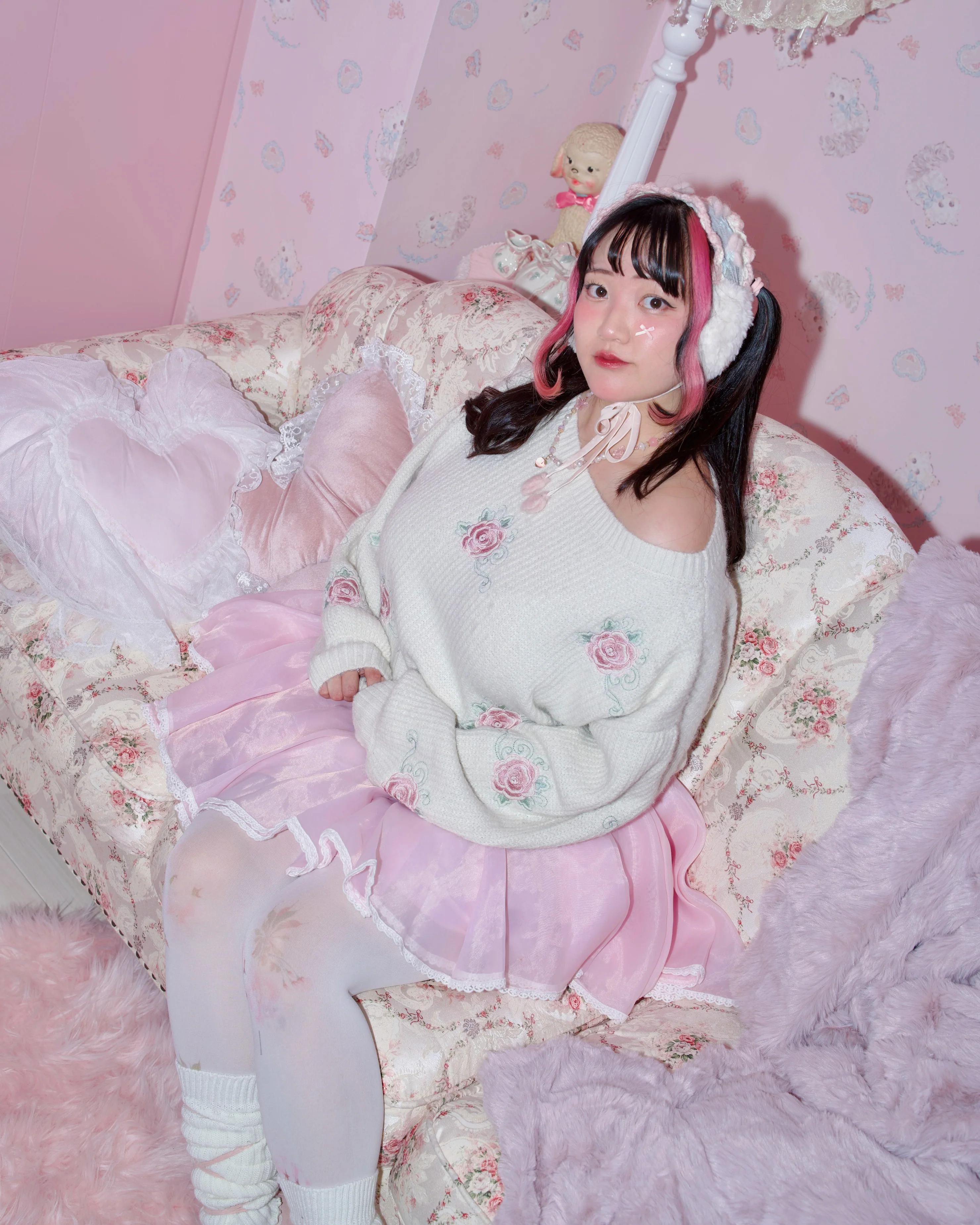 Dreamy Rose Off-Shoulder Jumper - White - Image 9