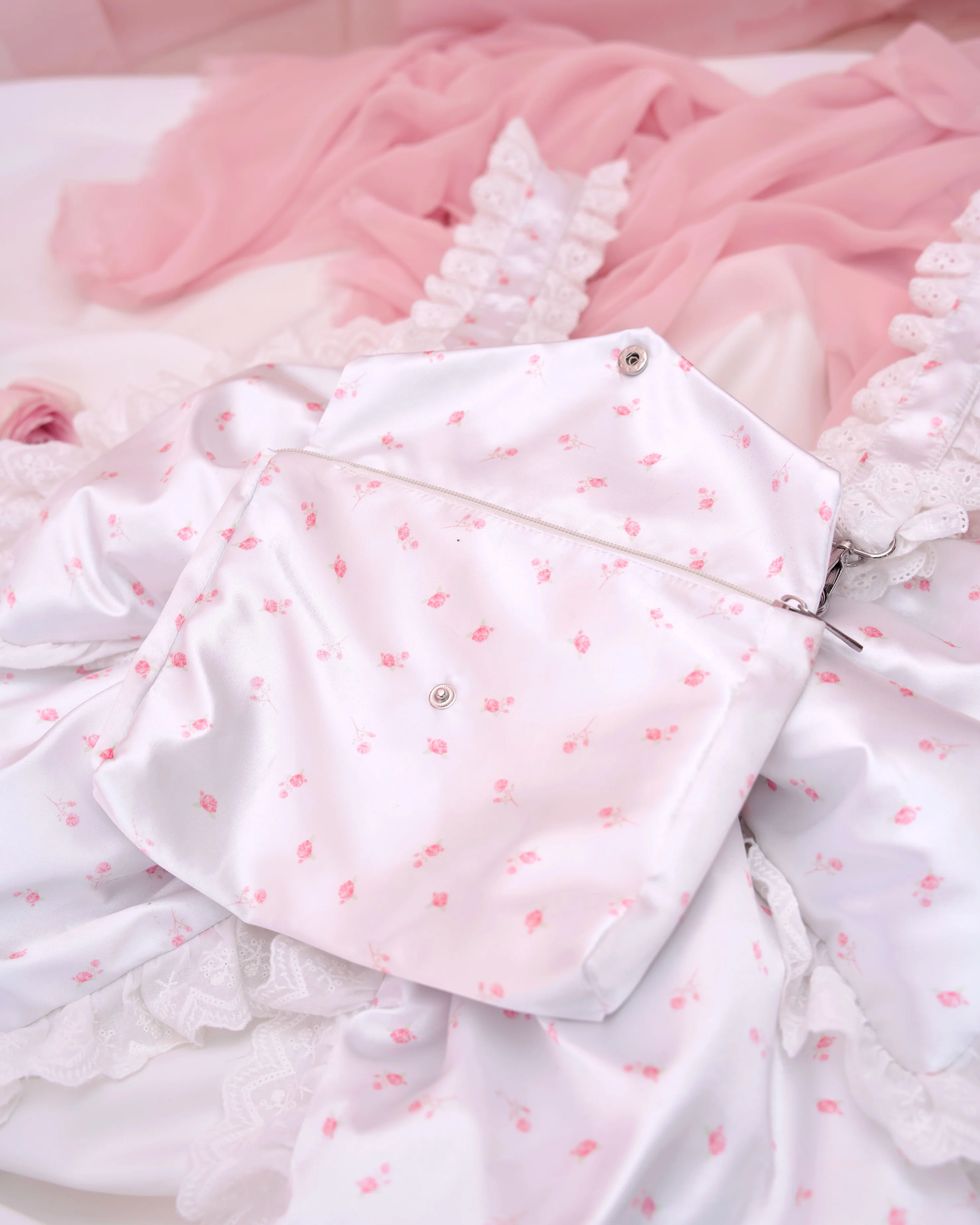 Sweet Rosette Bow Bag - Image 11
