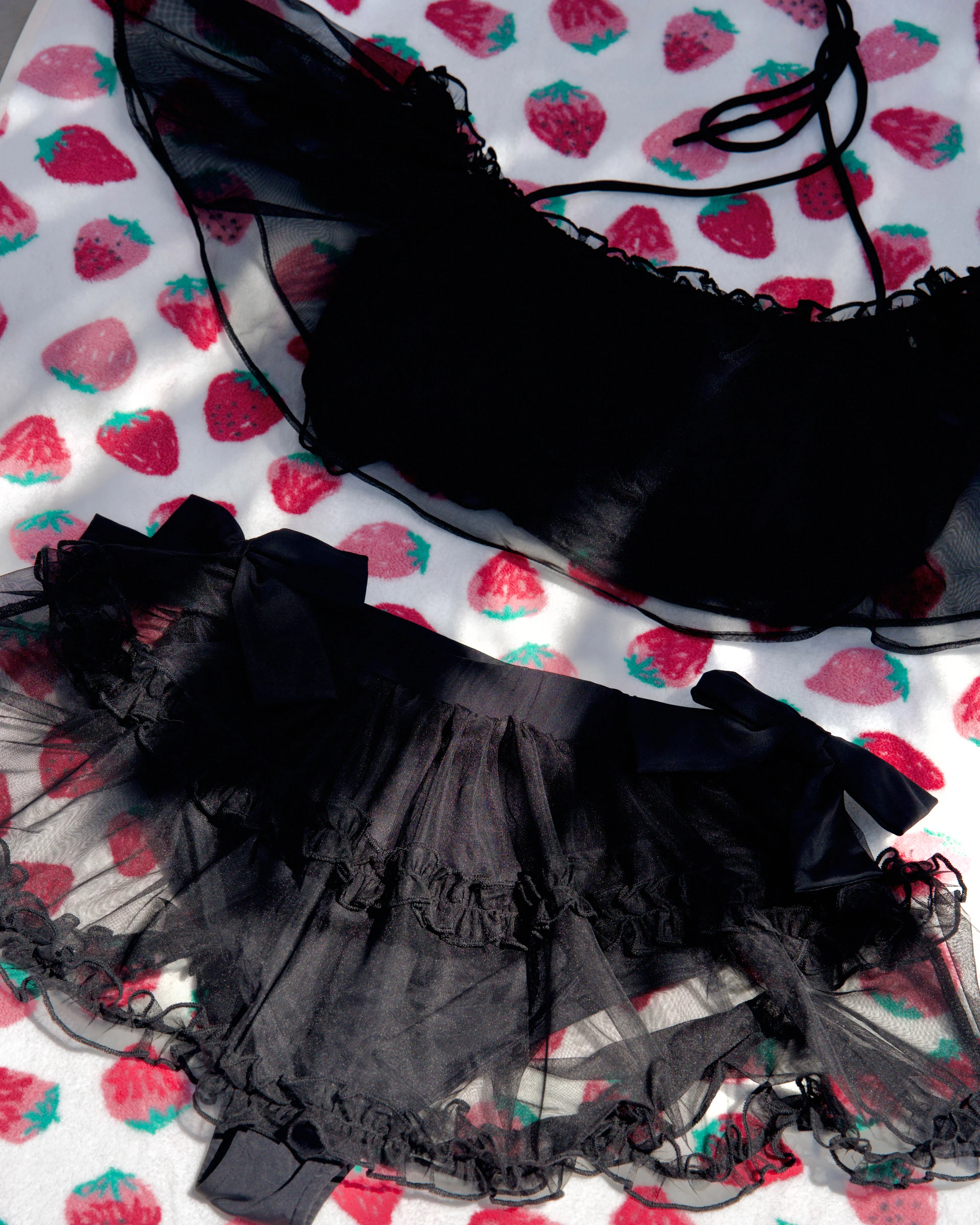 Rosette Veil Two Piece Swimsuit Black TOP - Image 5
