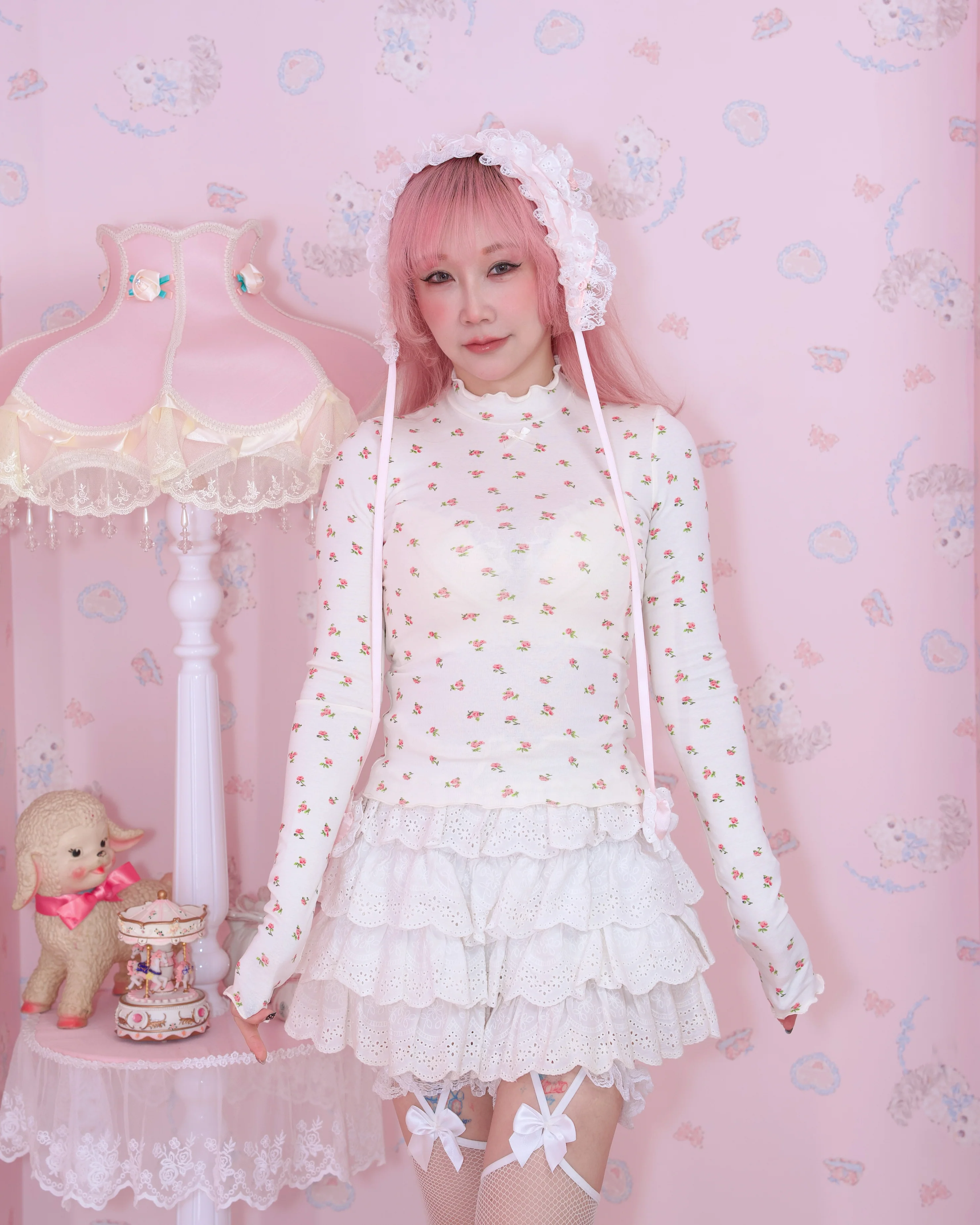 Your Dream Turtleneck - Floral White